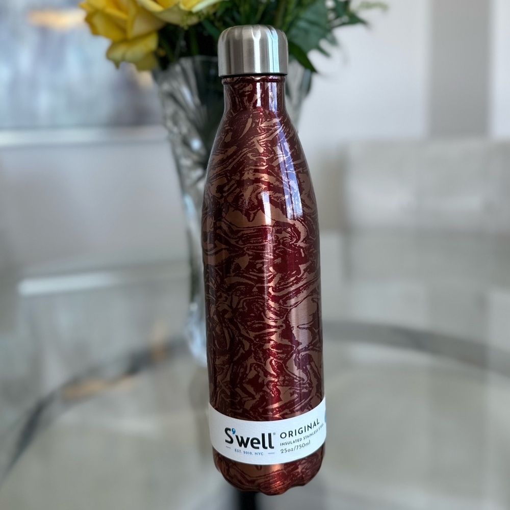Swell 25oz Burgundy Swirl Water Bottle